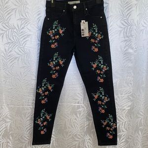 JAMIE women jeans size W28 L30 black new with tags